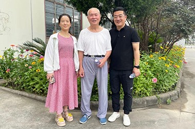 Si G. He Shijun, ang nagtukod sa JINHAILUO, mibisita sa ZHOUSHAN JWELL Screw&Barrel Co.,LTD.