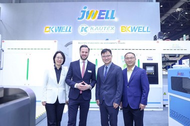 Consul General sa China sa Düsseldorf & Düsseldorf Exhibition GM Bisitaha ang JWELL Booth