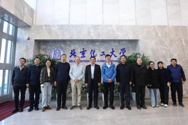 Ang Beijing University of Chemical Technology nagpahigayon sa Seremonya sa Paghatag og Award sa Jwell Machinery Special Scholarship ug Pagdonar sa mga Extrusion Equipment